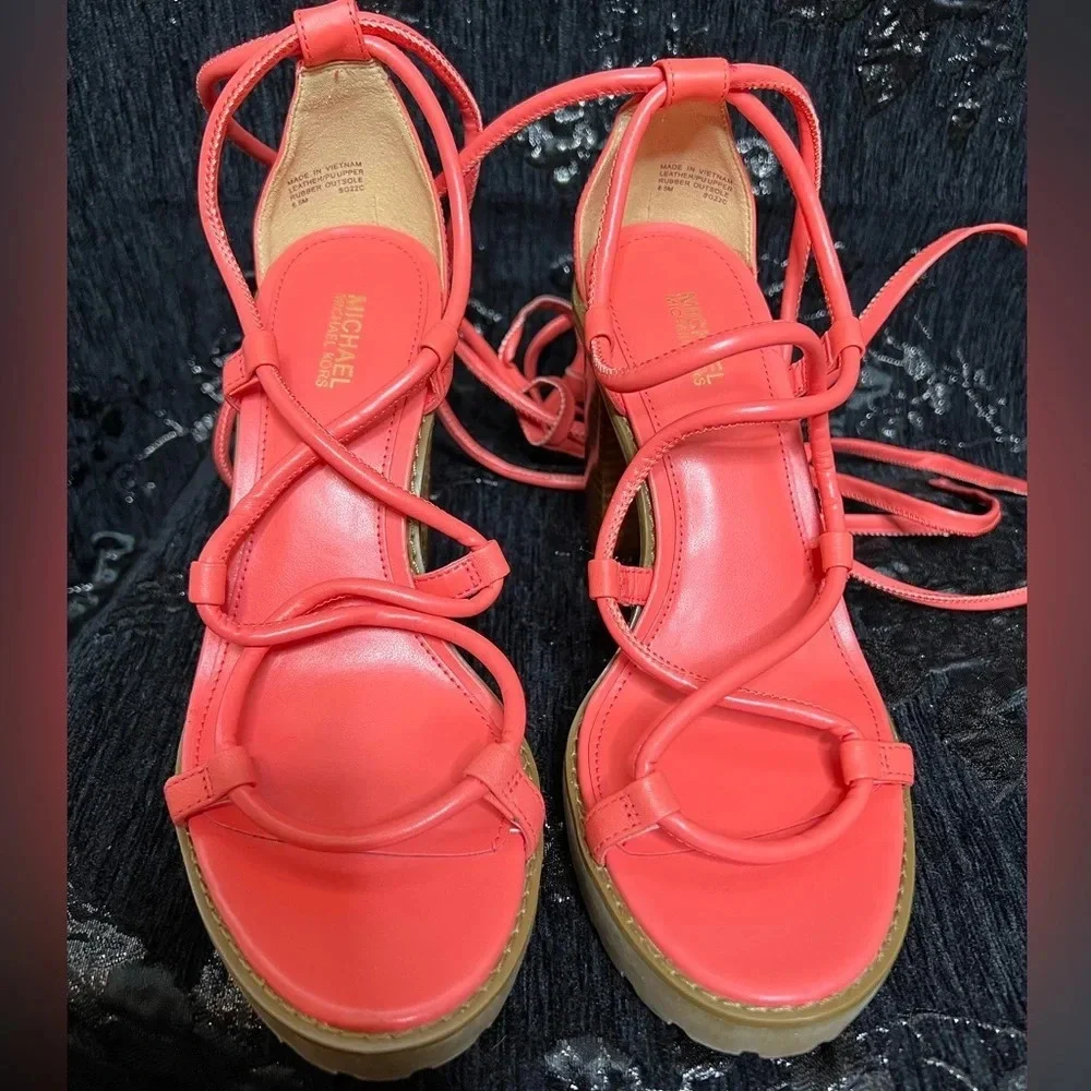 Michael Michael Kors - Coral Vero Lug Platform Ankle Wrap Sandal US 6.5